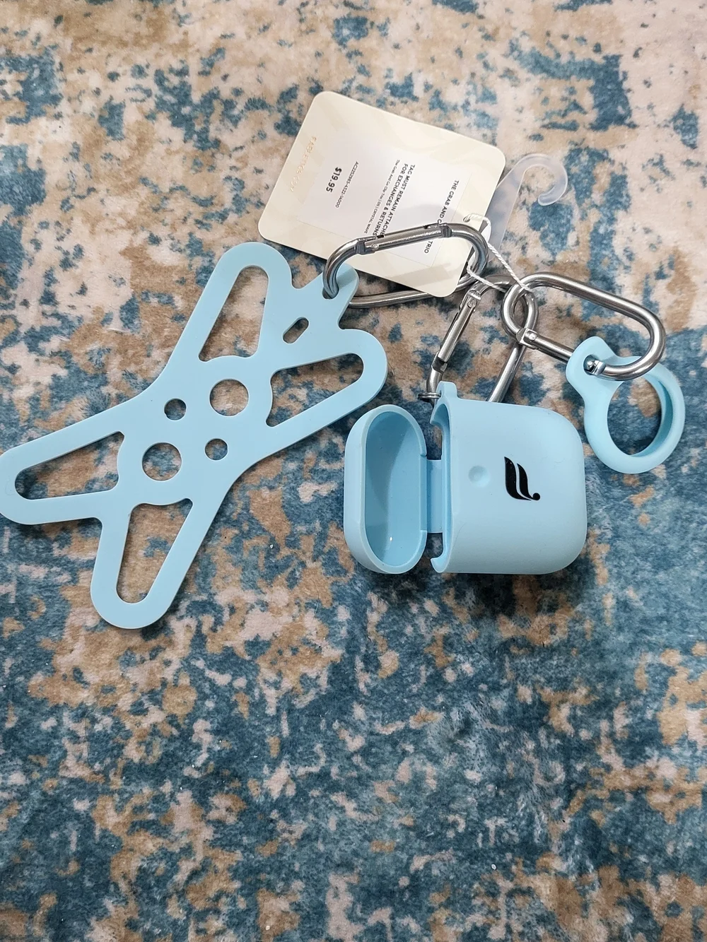 Travel Clips for phone, water bottle & earphones case